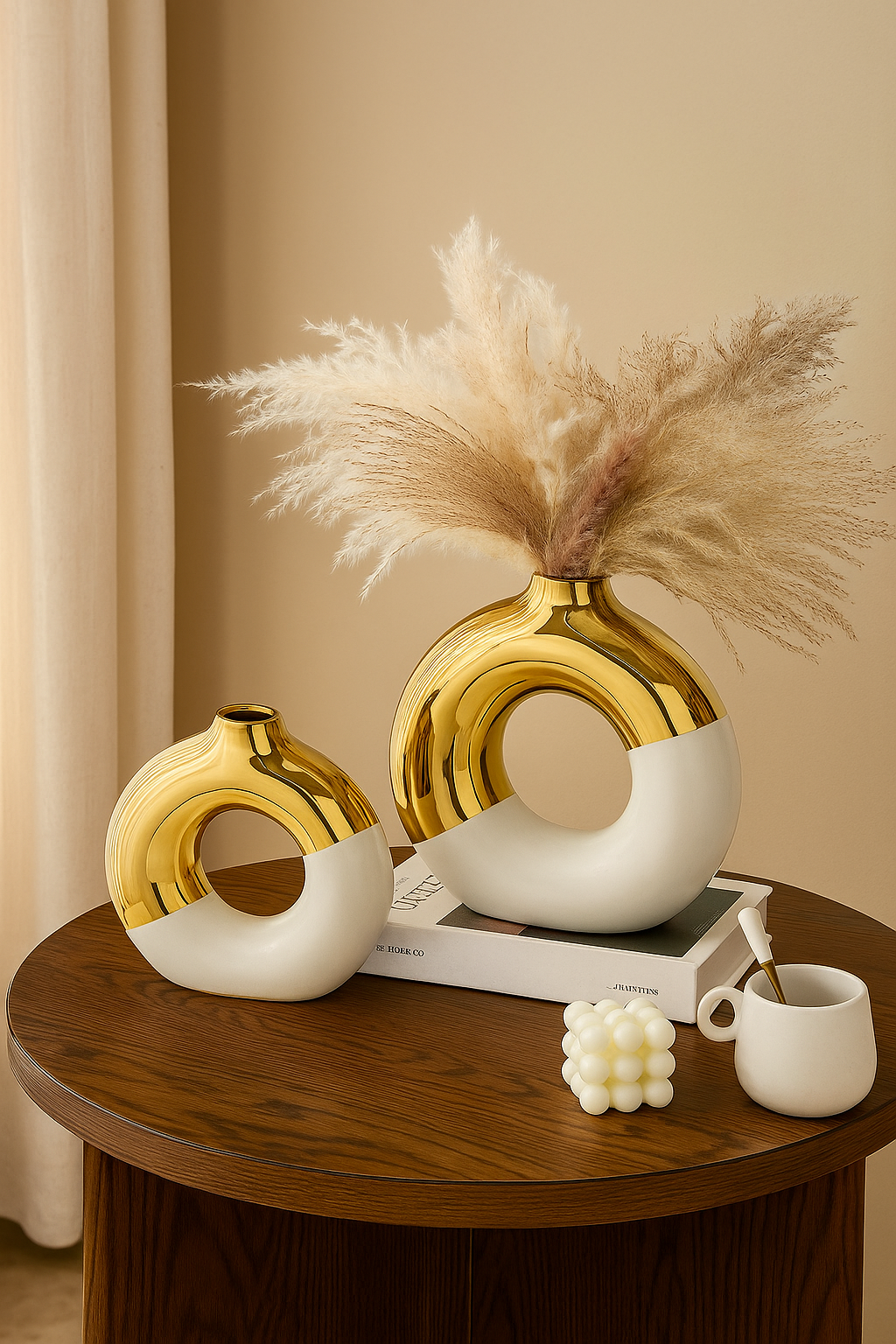 Dual-Texture Donut Vase - Premium Ivory Gold