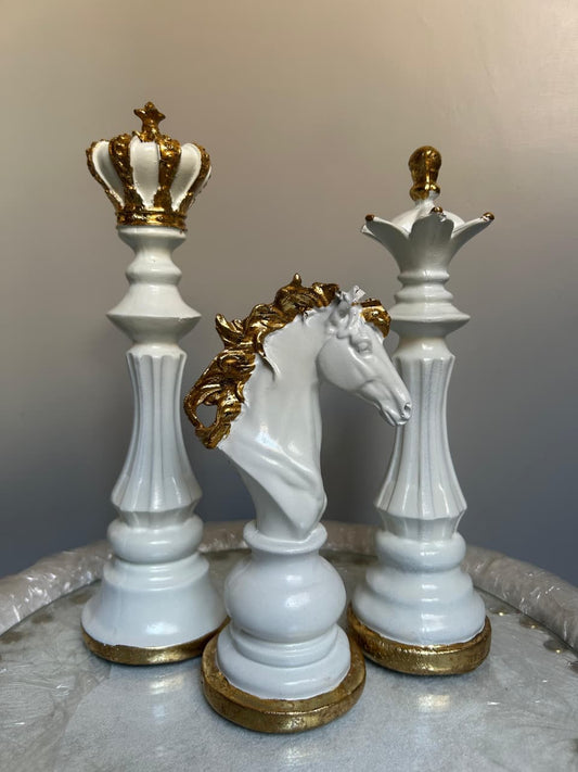 Royal Checkmate Decor Set