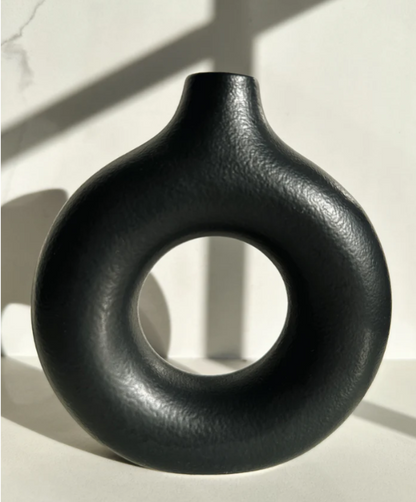 The Trinity Donut Vase Set
